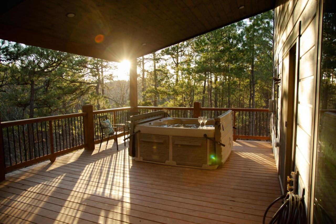 New Luxury Cabin, Hot Tub, Forest Views,Hotel Style Amenities Broken Bow Dış mekan fotoğraf